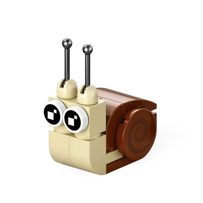 Insect World: Buildable Snail Brick Model